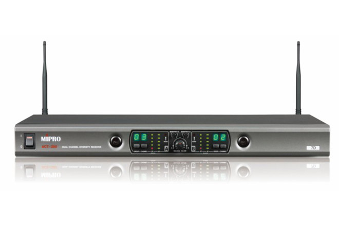 ACT-200 双频道自动选讯接收机